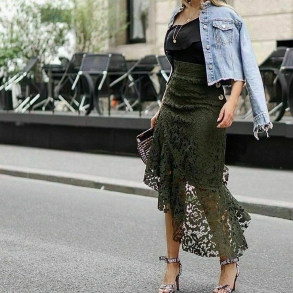 Zara ruffle skirt - Picture 3 of 6